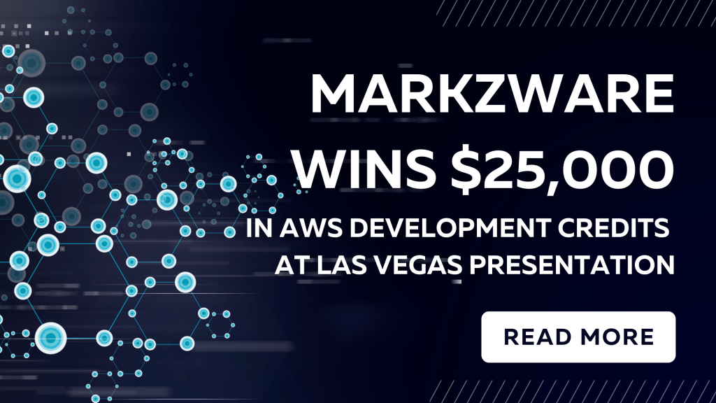 Graphique promotionnel annonçant Markzware Remporter 25&nbsp;000 $ en crédits de développement AWS lors d'une présentation à Las Vegas, avec une conception de réseau technologique abstraite et un bouton «&nbsp;Lire la suite&nbsp;».